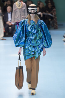 Gucci Fall 2018 Ready-to-Wear , Гуччи осень зима 2018 , Fashion show , неделя моды в Милане , MFW , Mainstyles